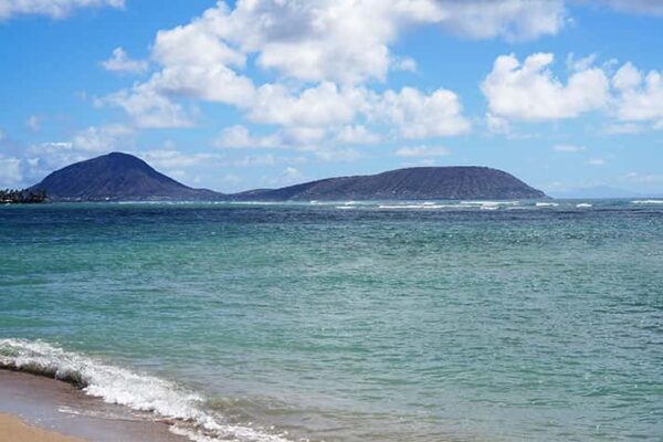 Scenic view of Oahu Hawaii coast